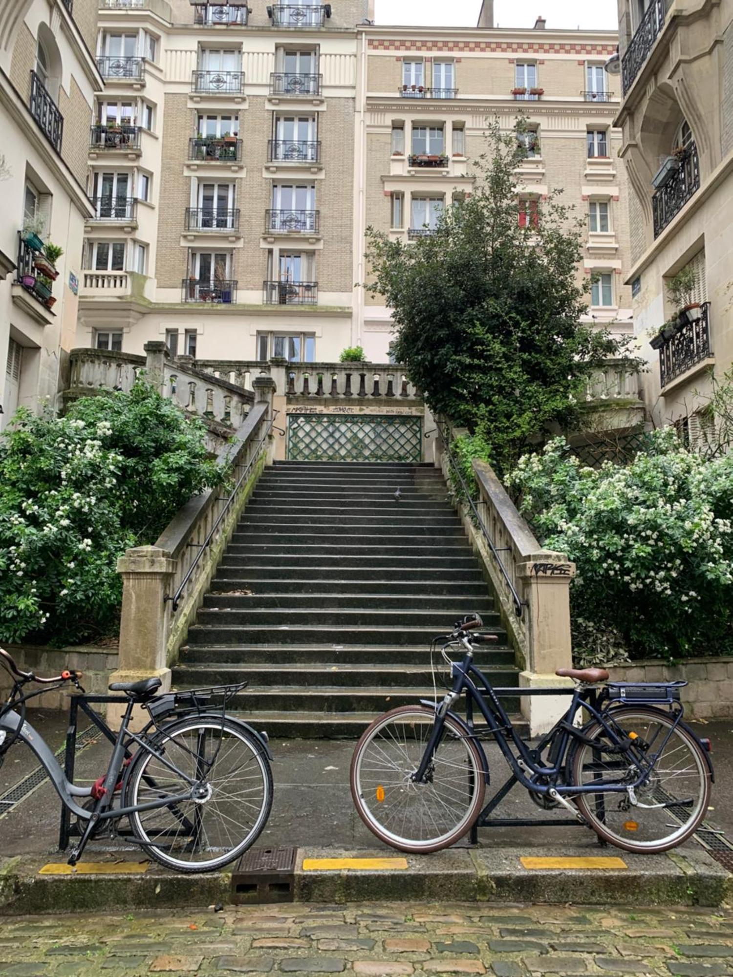 Ferienwohnung Loft Montmartre Au Pieds Des Vignes Paris Exterior foto